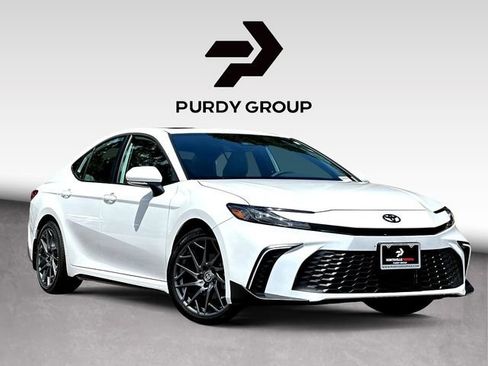 New 2026 Toyota Camry SE FWD image 1