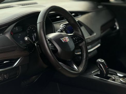 Used 2019 Cadillac XT4 Sport image 11