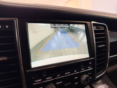 Used 2013 Porsche Panamera 4 Platinum Edition image 14