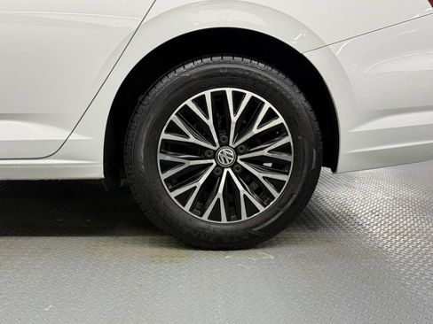 Used 2019 Volkswagen Jetta SEL image 13