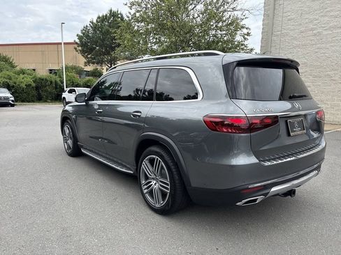 Used 2025 Mercedes-Benz GLS 450 4MATIC image 5