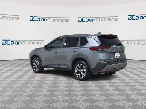 Used 2023 Nissan Rogue SV image 6