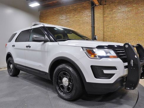 Used 2017 Ford Explorer 4WD Police Interceptor image 7