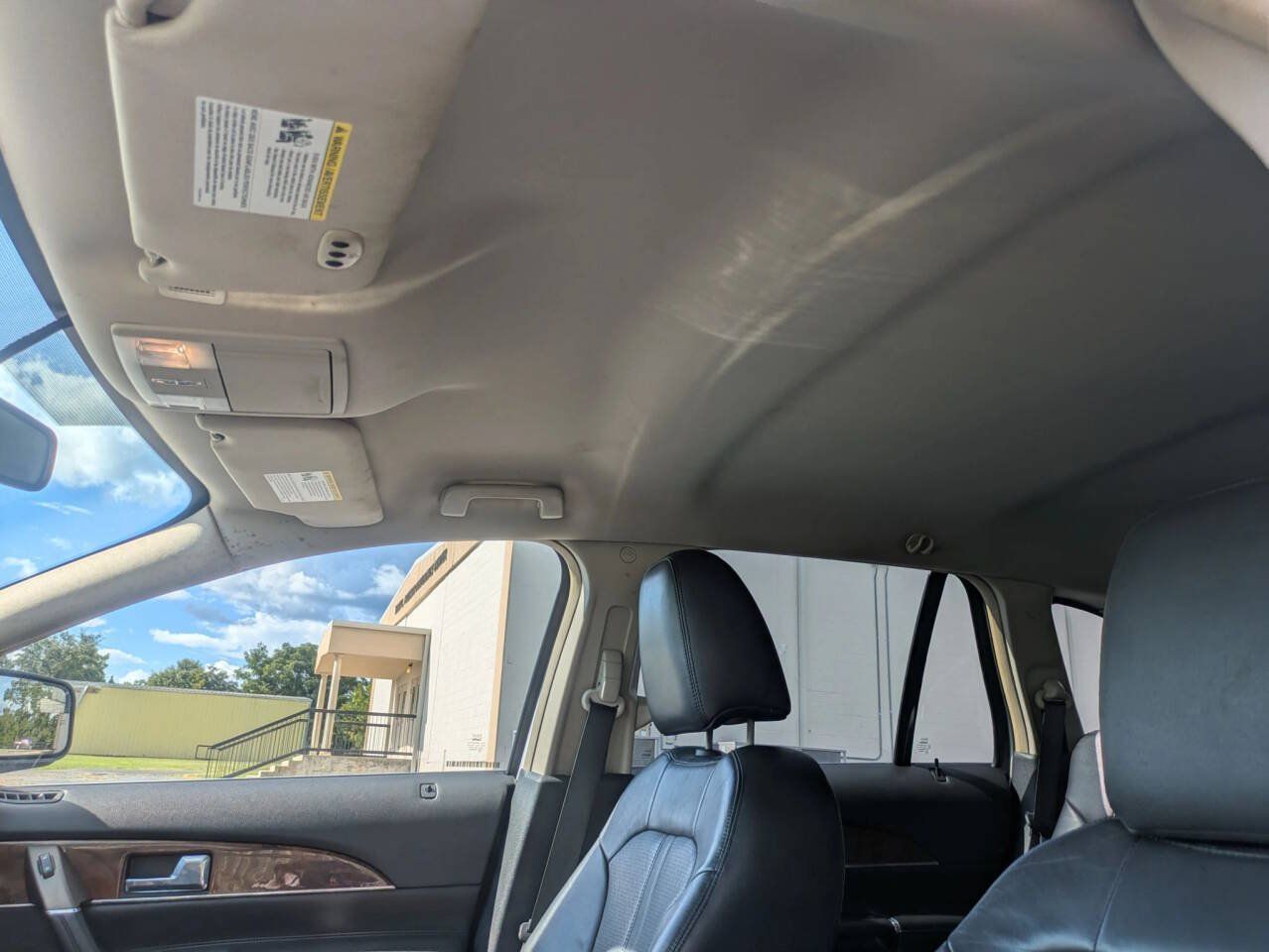 Used 2011 Lincoln MKX 2WD w/ Wood Pkg image 19