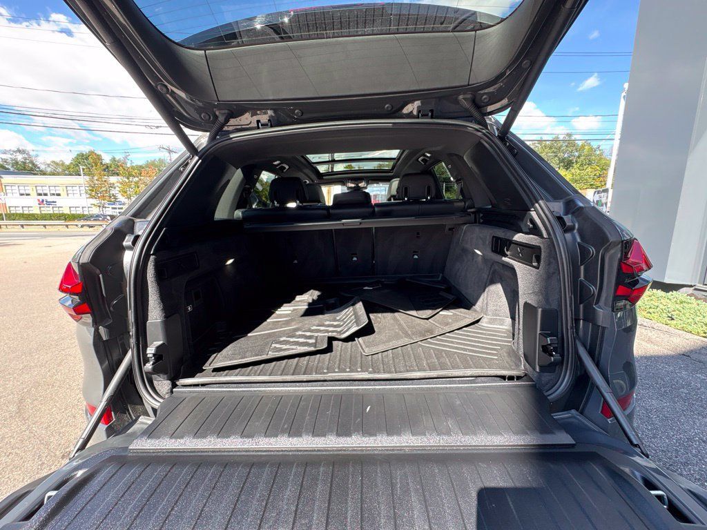 Used 2026 BMW X5 M60i AWD/4WD image 19