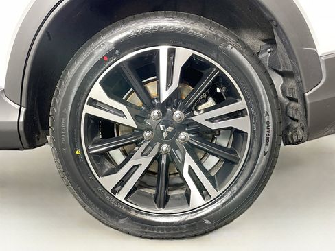 Used 2024 Mitsubishi Eclipse Cross SE image 11