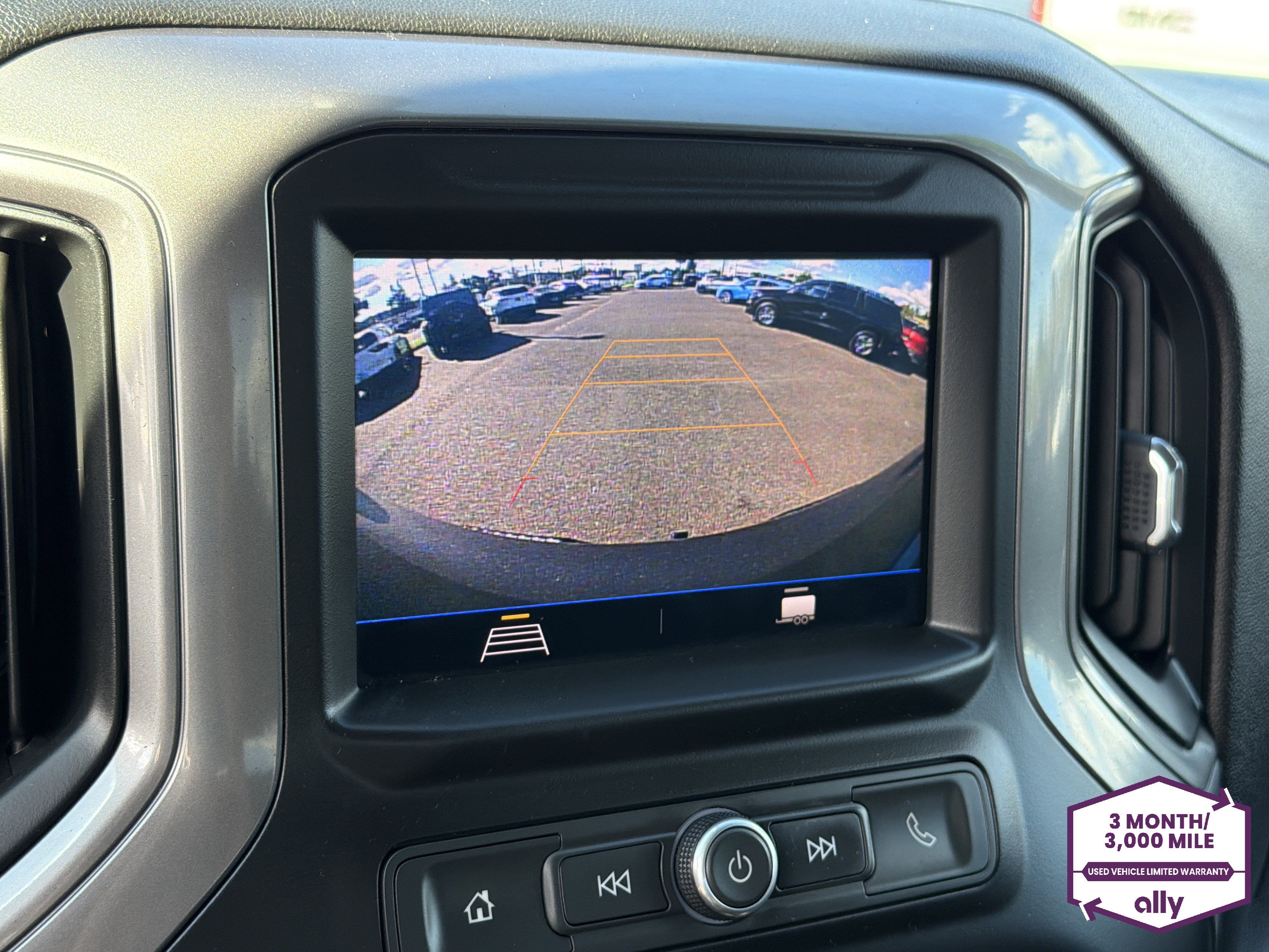Used 2020 Chevrolet Silverado 1500 Custom w/ Custom Value Package AWD/4WD image 21