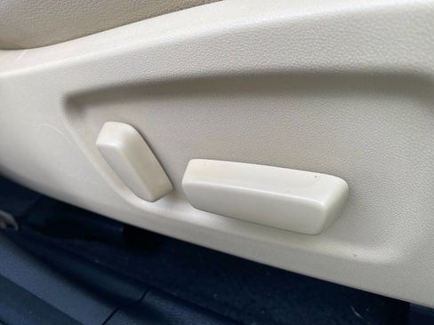 Used 2014 Toyota Highlander Limited Platinum image 65