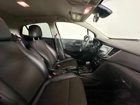 Used 2019 Buick Encore Preferred FWD image 41