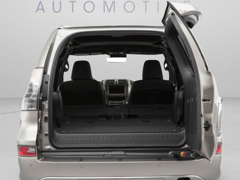 Used 2021 Lexus GX 460 Premium w/ Premium Package AWD/4WD image 32