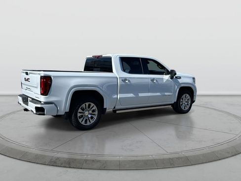 Used 2026 GMC Sierra 1500 Denali w/ Technology Package AWD/4WD image 8
