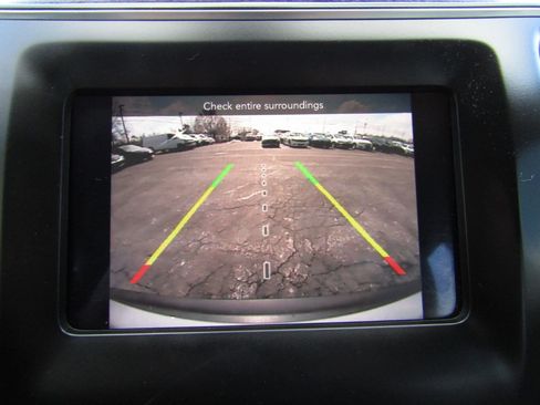 Used 2020 Jeep Cherokee Latitude Plus image 14