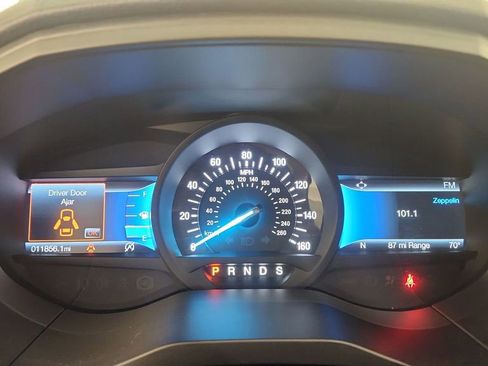 Certified 2024 Ford Edge SEL w/ Convenience Package AWD/4WD image 11