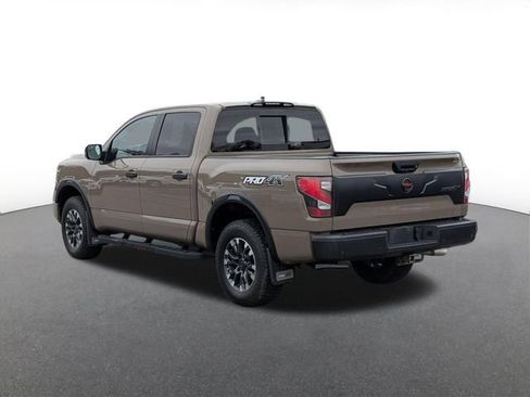 Used 2022 Nissan Titan PRO-4X w/ Pro-4x Convenience Package AWD/4WD image 4