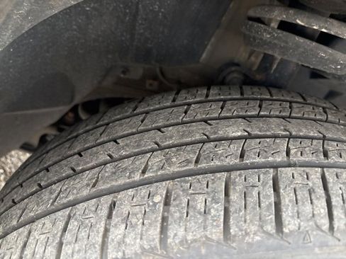 Used 2015 Jeep Renegade Latitude w/ Popular Equipment Group image 8