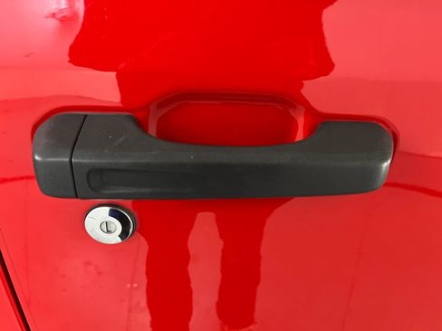 Used 2018 Jeep Wrangler Unlimited Sport S image 44