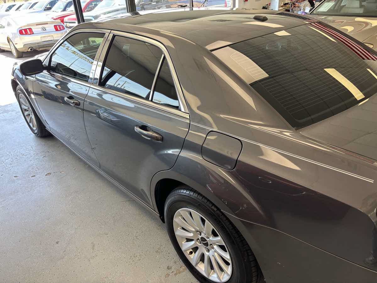Used 2013 Chrysler 300 w/ Beats Audio Group RWD image 5