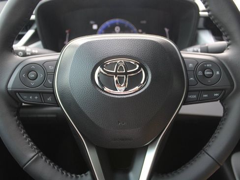 Used 2026 Toyota Corolla SE FWD image 15