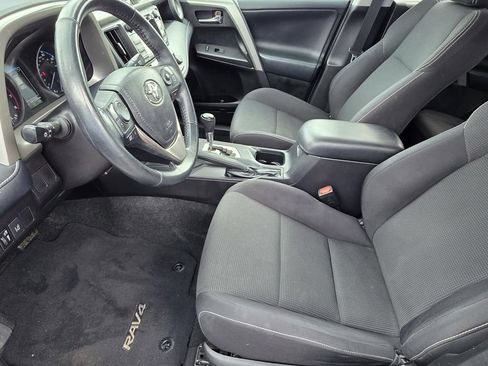 Used 2018 Toyota RAV4 XLE w/ Plus Extra Value Package FWD image 6