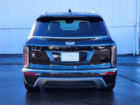 Used 2026 Cadillac Vistiq Luxury w/ LPO, Floor Liner Package image 4
