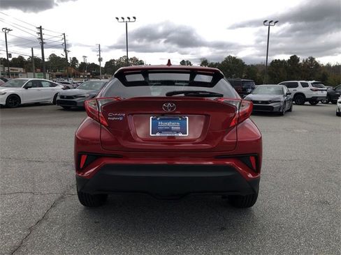 Used 2020 Toyota C-HR LE image 7