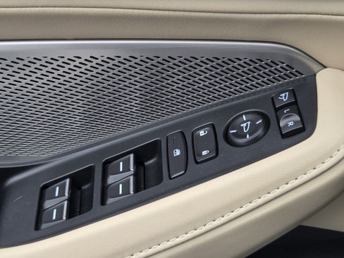 Used 2024 Acura MDX FWD w/ Technology Package image 29
