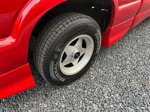 Used 1995 GMC Sonoma SLS image 7