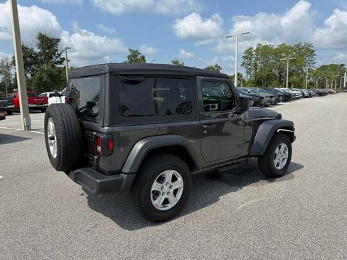 Used 2026 Jeep Wrangler Sport AWD/4WD image 3