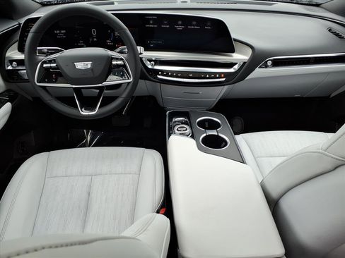 Certified 2024 Cadillac Lyriq Sport w/ LPO, Floor Liner Package image 18