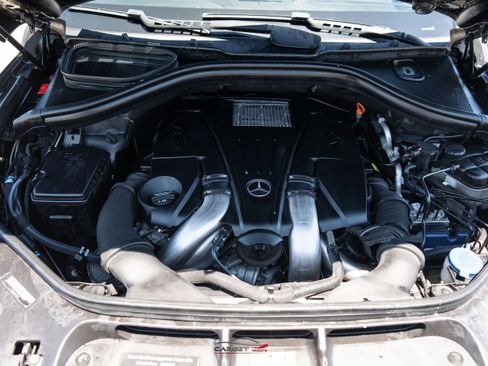 Used 2018 Mercedes-Benz GLS 550 4MATIC w/ Driver Assistance Package image 46
