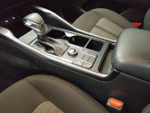 Used 2021 Kia Sorento LX image 26