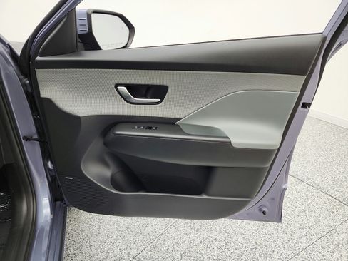 Used 2024 Hyundai Kona Limited FWD image 20