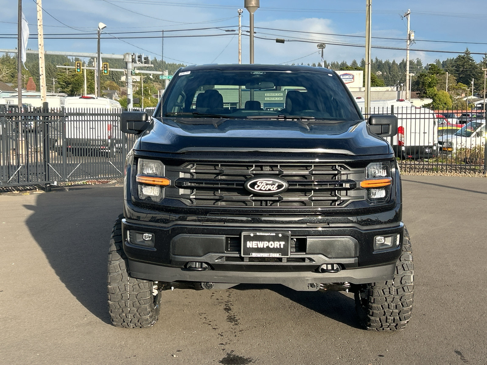 New 2026 Ford F150 XLT w/ XLT Black Appearance Package AWD/4WD image 29