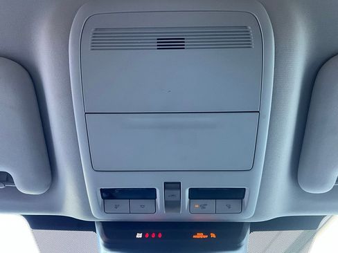 Used 2025 MAZDA CX-70 3.3 Turbo w/ Preferred Package image 17