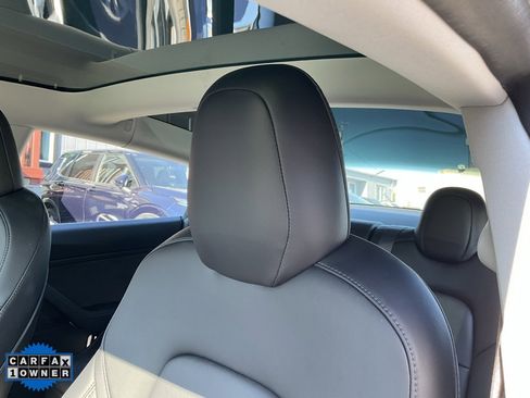 Used 2018 Tesla Model 3 Performance image 17
