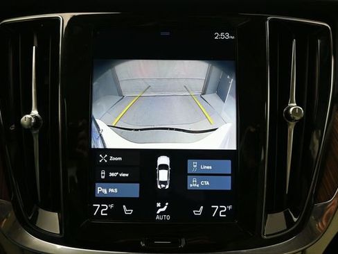 Used 2020 Volvo S60 T5 Momentum FWD image 16
