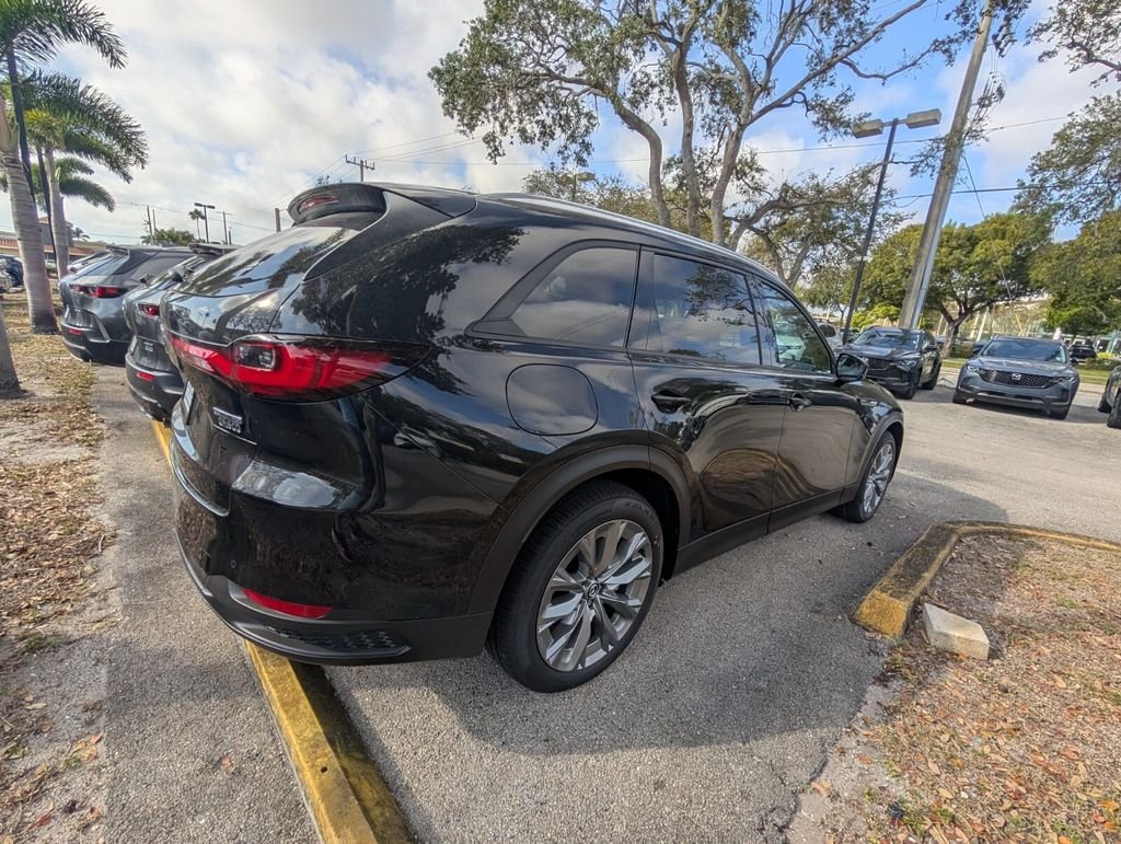 New 2026 MAZDA CX-90 Plug-In Hybrid w/ Preferred AWD/4WD image 12