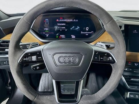 Used 2022 Audi e-tron GT Premium Plus image 19