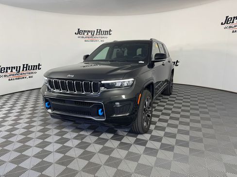 Used 2024 Jeep Grand Cherokee Overland w/ Luxury Tech Group IV image 1