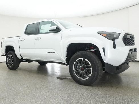 New 2025 Toyota Tacoma TRD Sport image 29