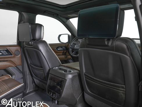 Used 2026 GMC Yukon XL Denali Ultimate image 12