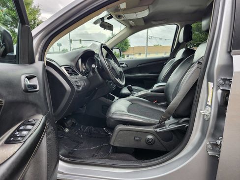 Used 2018 Dodge Journey Crossroad FWD image 4