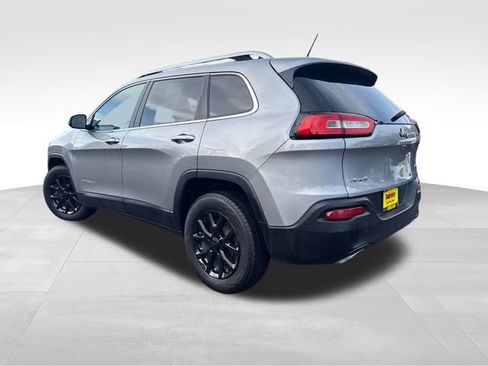 Used 2015 Jeep Cherokee Latitude image 5