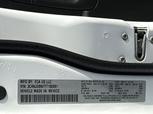 New 2026 Jeep Compass Latitude image 32