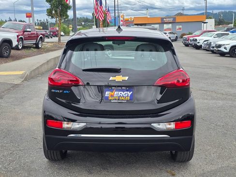 Used 2020 Chevrolet Bolt LT FWD image 6