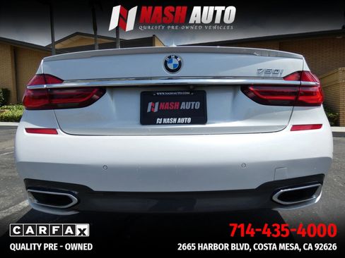Used 2018 BMW 750i RWD image 10
