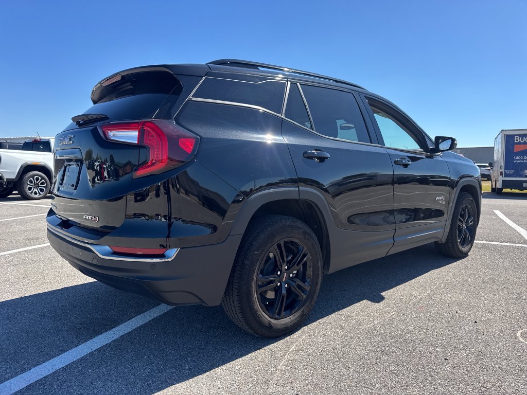 Used 2022 GMC Terrain AT4 w/ LPO, Floor Liner Package AWD/4WD image 8