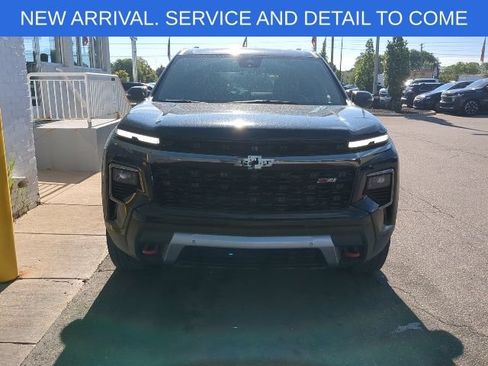 Certified 2024 Chevrolet Traverse Z71 w/ Enhanced Driving Package AWD/4WD image 9