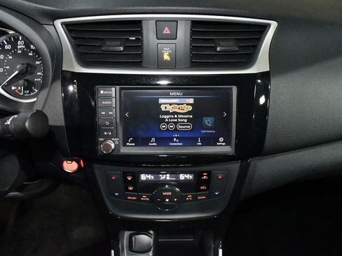 Used 2019 Nissan Sentra SL image 34