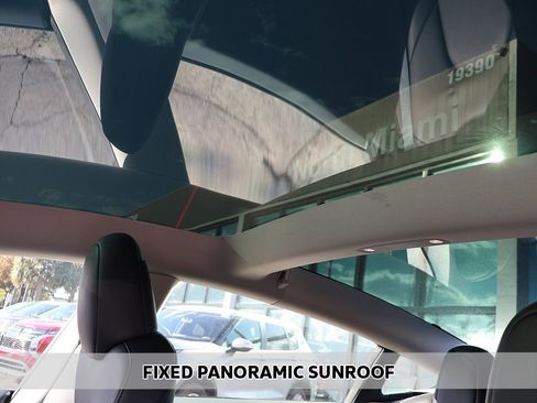 Used 2023 Tesla Model 3 Standard Range image 4